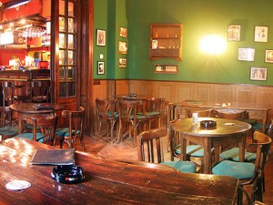 home bar - cea mai de cacat servire edf52045f55d51c61f9bdd18c7934738 Home BAR cea mai de cacat servire!