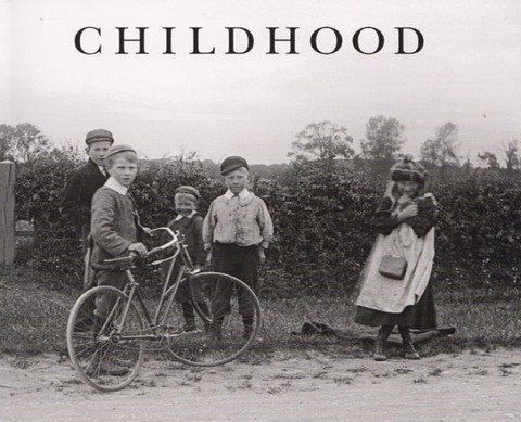 childhood Inchide ochii...