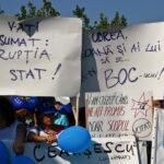 Protest Sindicalisti la Palatul parlamentului 12 Protest Sindicalisti la Palatul parlamentului 12 150x150 Protest Sindicalisti 15.09.2009